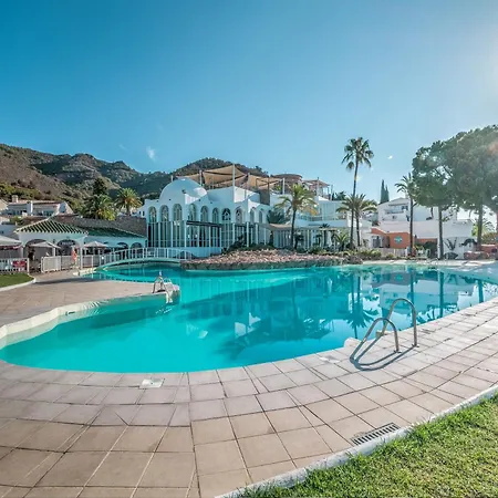 Exclusive With Nerjas Biggest Pool * Nerja